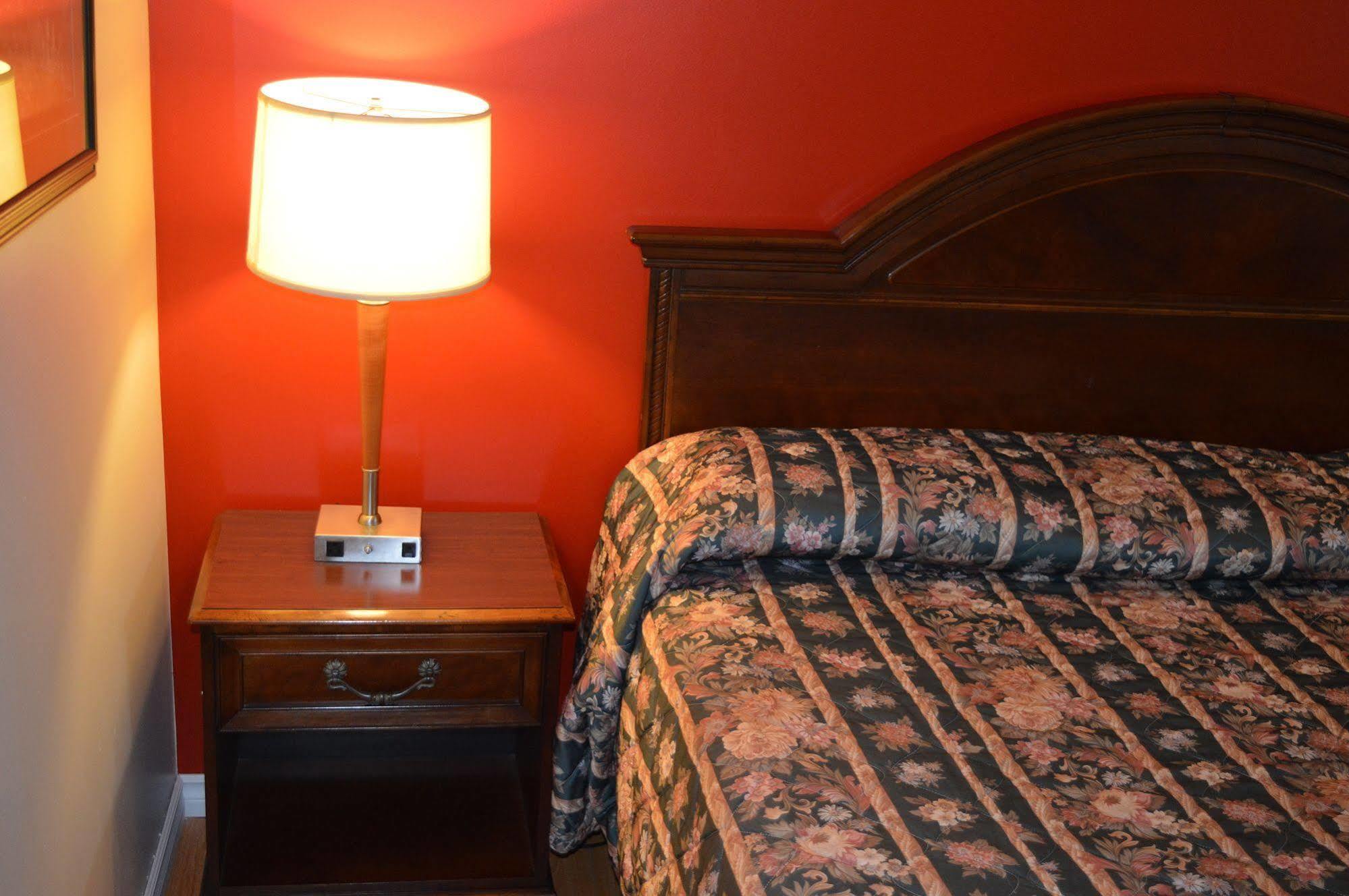 Motel Kenora 2*